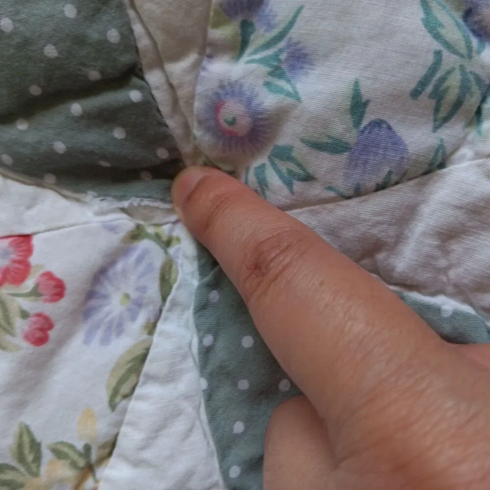 Vintage Hand Made patchwork quilt star floral print pattern England  79